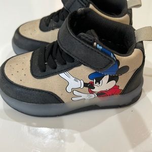 Micky light up tennis by Zara